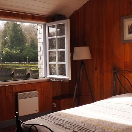 Au Pied Du Pont Bed and Breakfast Châteauneuf-du-Faou Esterno foto